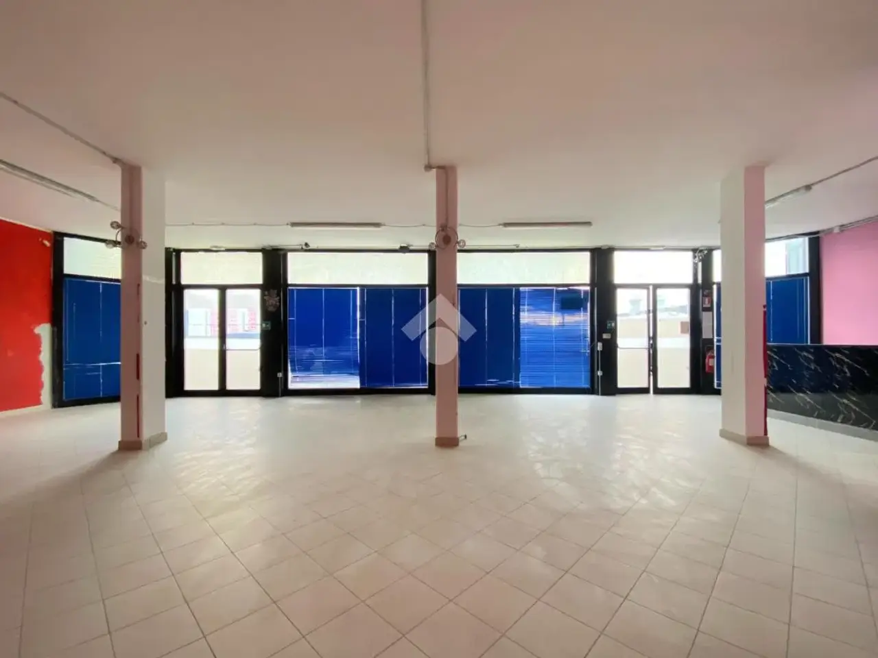 Negozio in Via Campania 15, Cascina, {3} - Foto 1