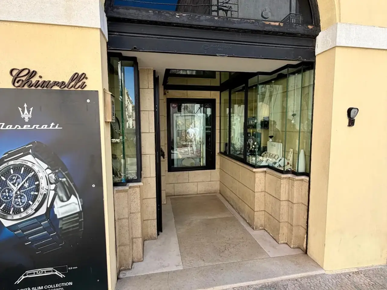Gioielleria in Via Umberto I 10, Mottola, {3} - Foto 2