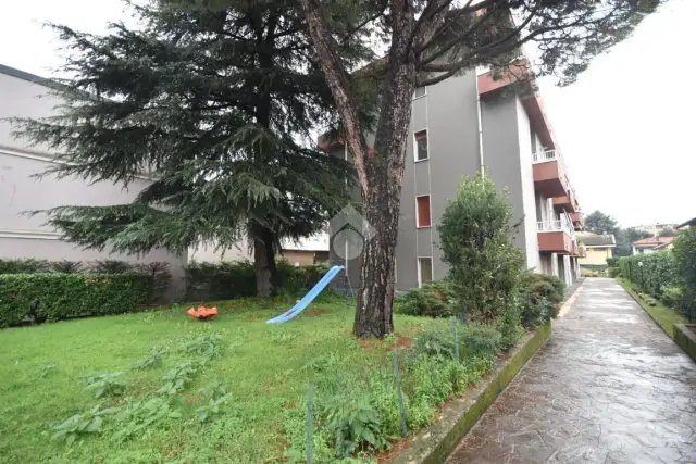 Quadrilocale in Via De Marchi, Seregno - Foto 1