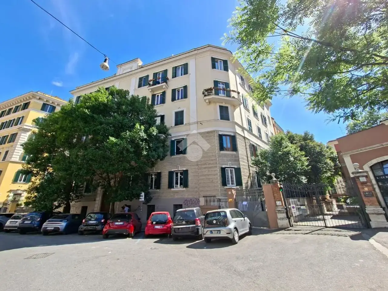 Magazzino in Via Emilio Morosini 16, Roma, {3} - Foto 1