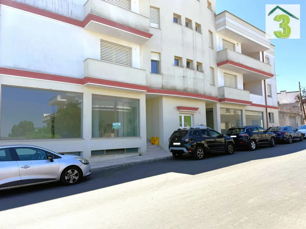 Esercizio commerciale in , Tricase, {3} - Foto 2