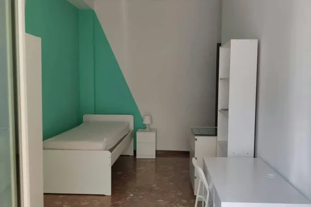 Room in Via del Lapacano, Bergamo - Photo 1