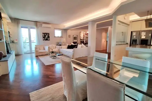 main gallery real estate image