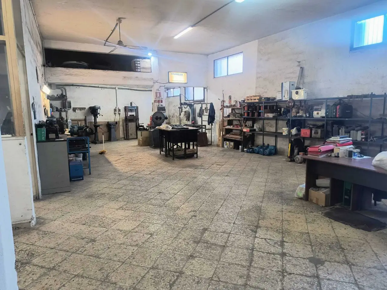 Officina in Via Nicolò Mineo 16, Palermo, {3} - Foto 2