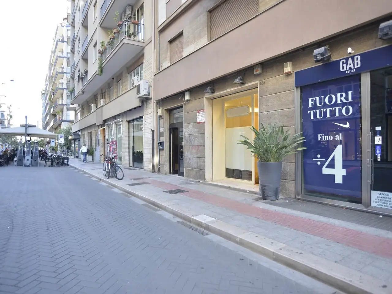 Negozio in Argiro 96 a, Bari, {3} - Foto 1