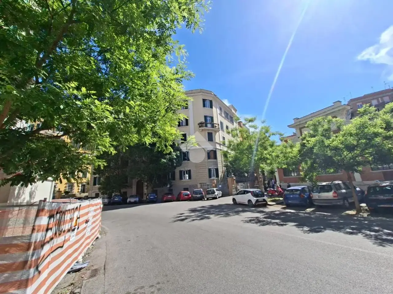 Magazzino in Via Emilio Morosini 16, Roma, {3} - Foto 2