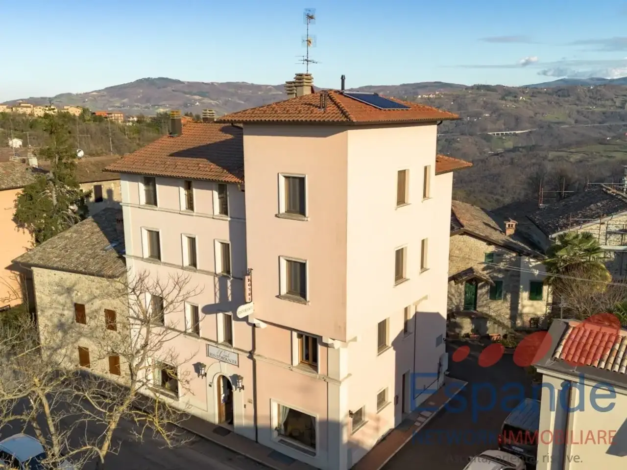 Albergo in Via Pietrafitta 28, Grizzana Morandi, {3} - Foto 1