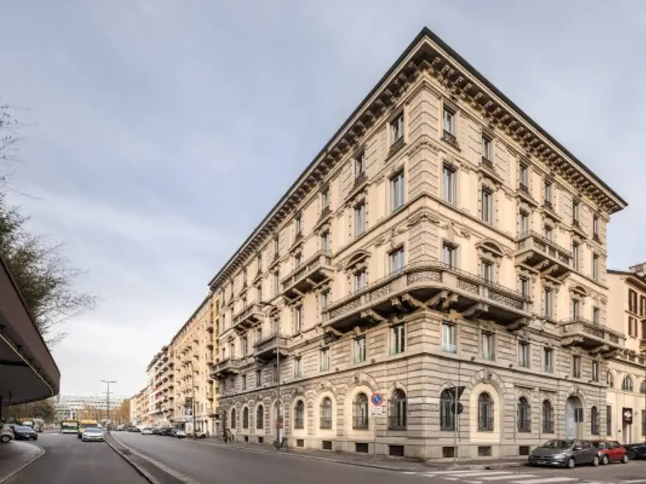 Ufficio in Piazzale Biancamano 8, Milano, {3} - Foto 2