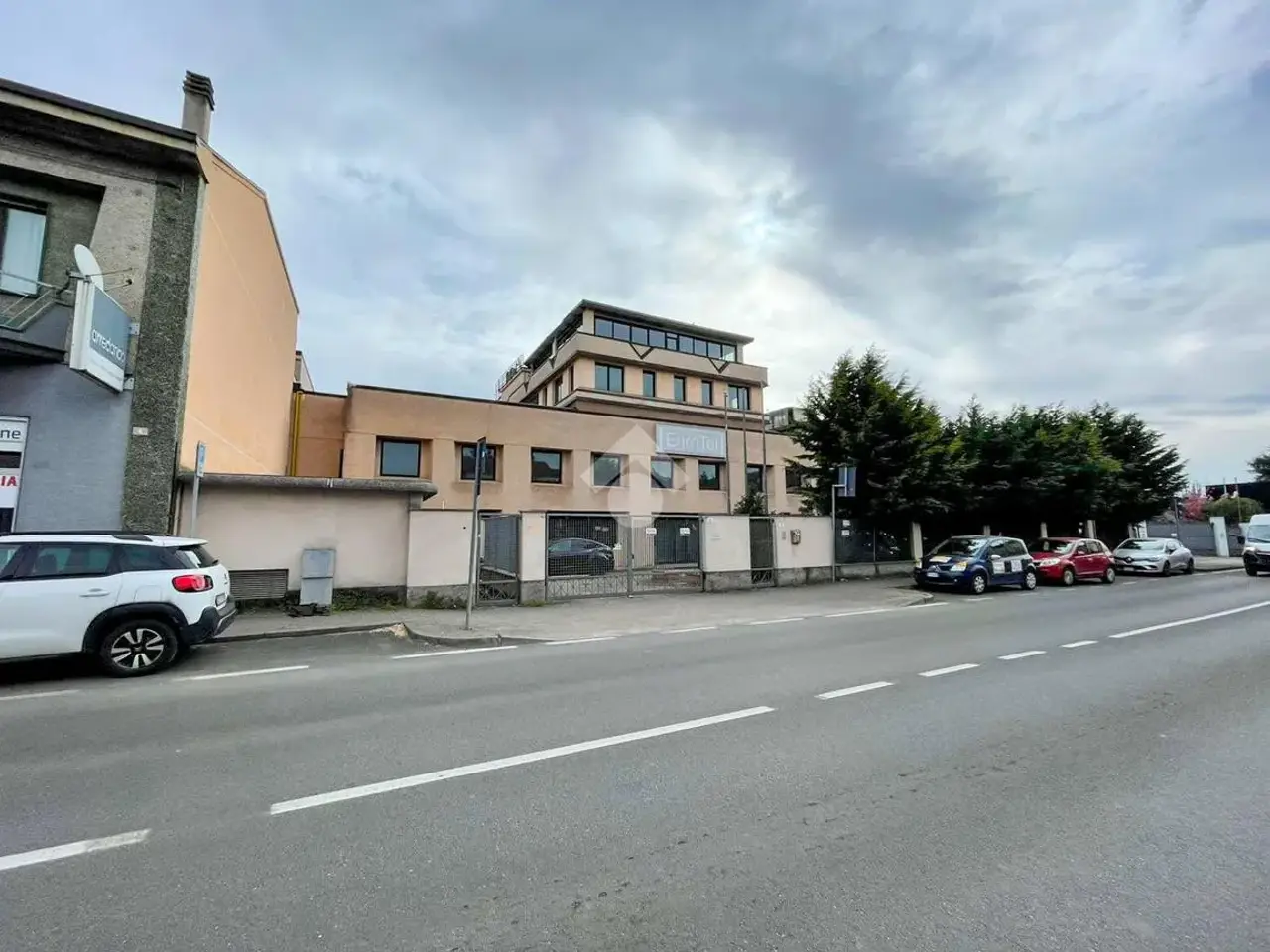 Capannone in Viale Martiri delle Libertà 4, Lissone, {3} - Foto 1