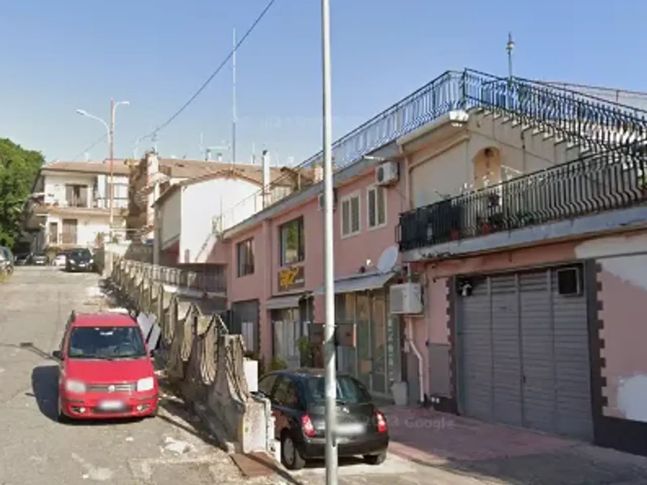 Locale commerciale in Via Luciano Tomasello 4, Aci Catena, {3} - Foto 2