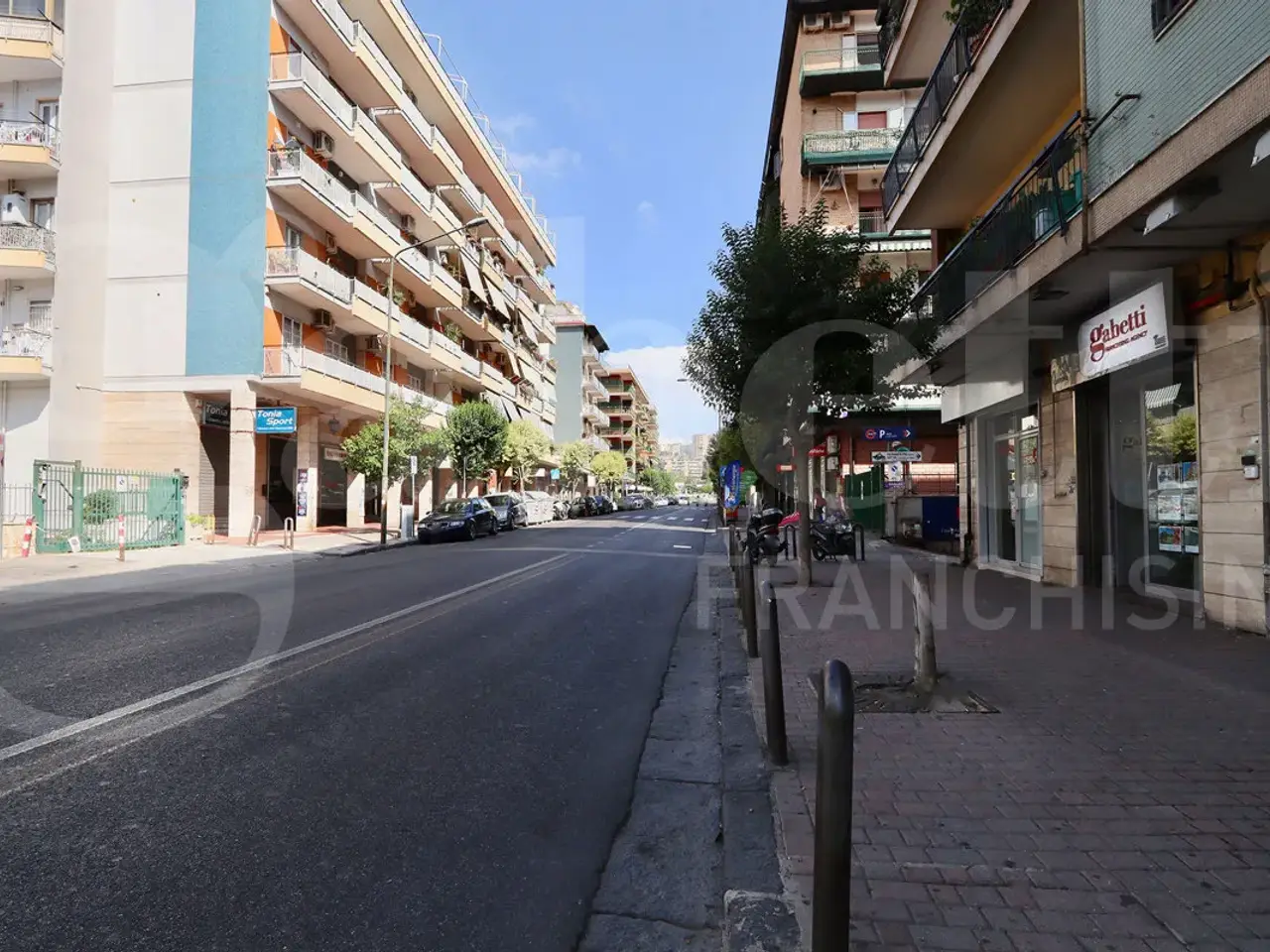 Magazzino in Via dell' Epomeo 59, Napoli, {3} - Foto 1