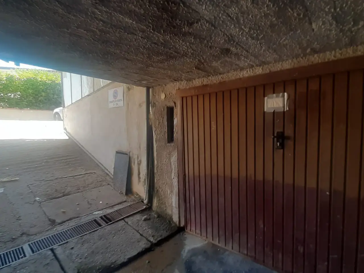 Parcheggio chiuso in Agropoli, Salerno, Campania, Italia, Agropoli, {3} - Foto 2