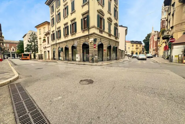 Geschäft in Via Zucchi 11, Monza - Foto 1