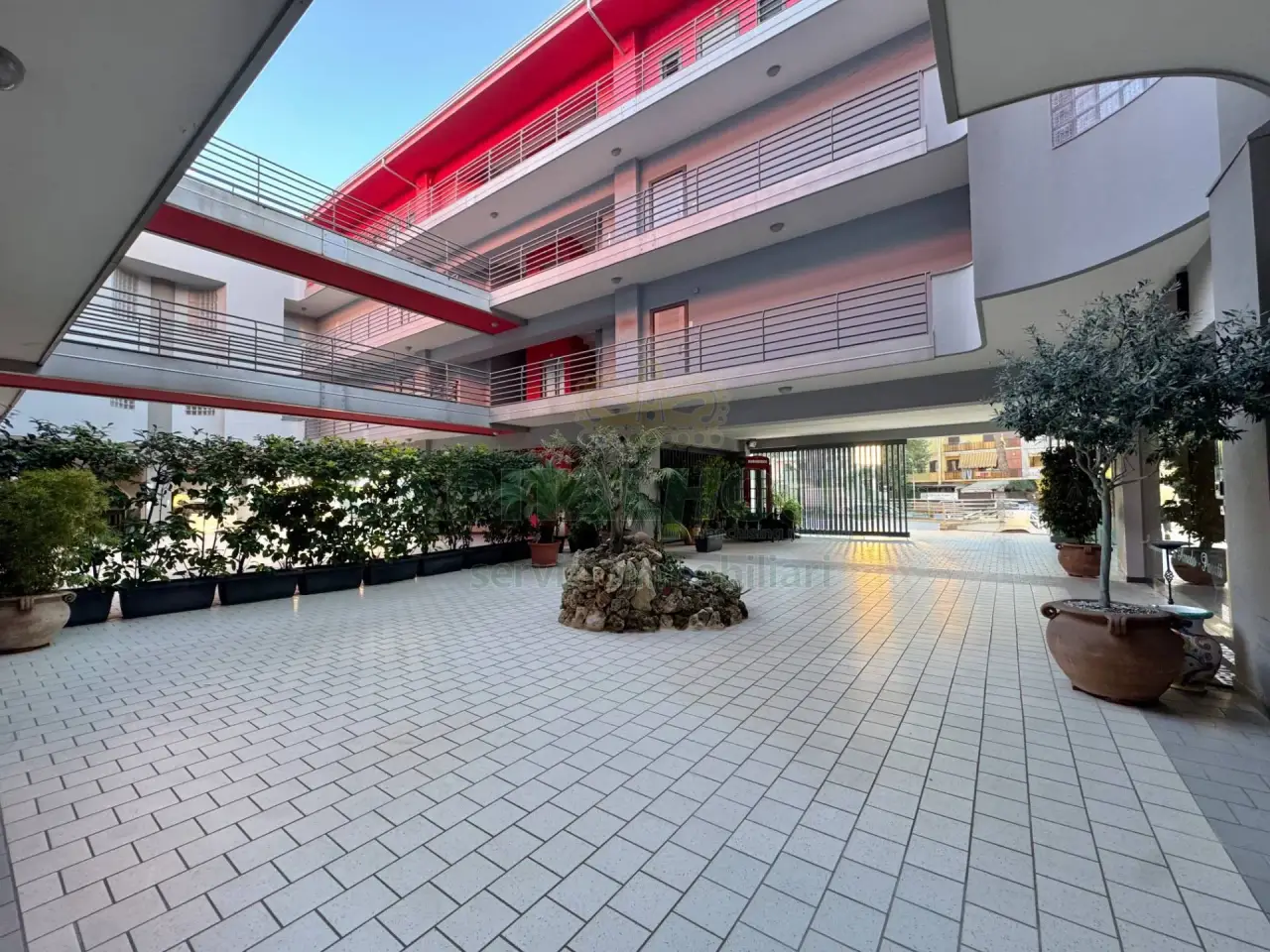 Esercizio commerciale in Corso Europa, Villaricca, {3} - Foto 1