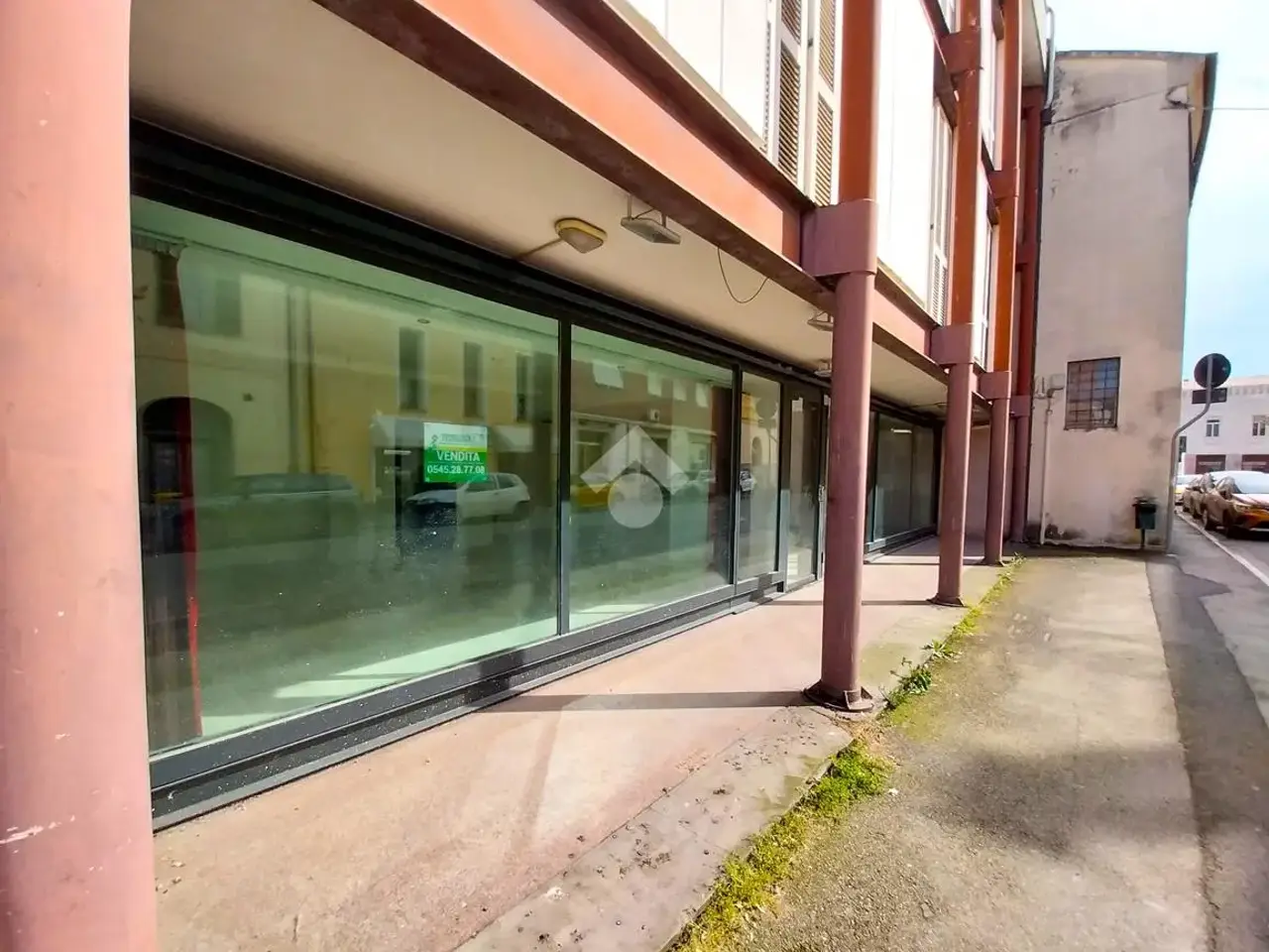 Negozio in Via Risorgimento 1, Lugo, {3} - Foto 1