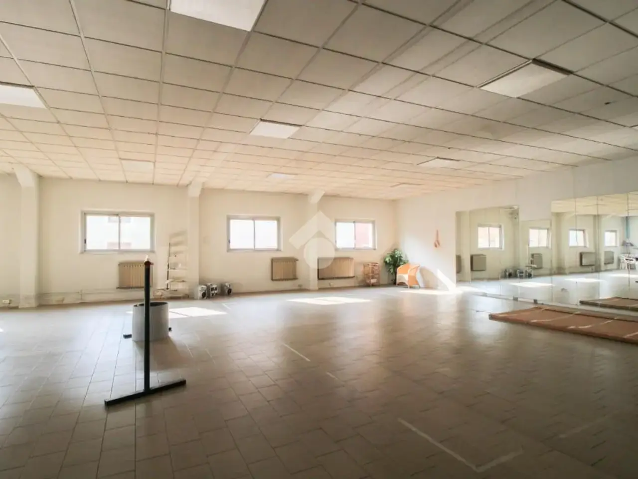 Ufficio in Via Baldassarre Asmondi 1, Orzinuovi, {3} - Foto 2