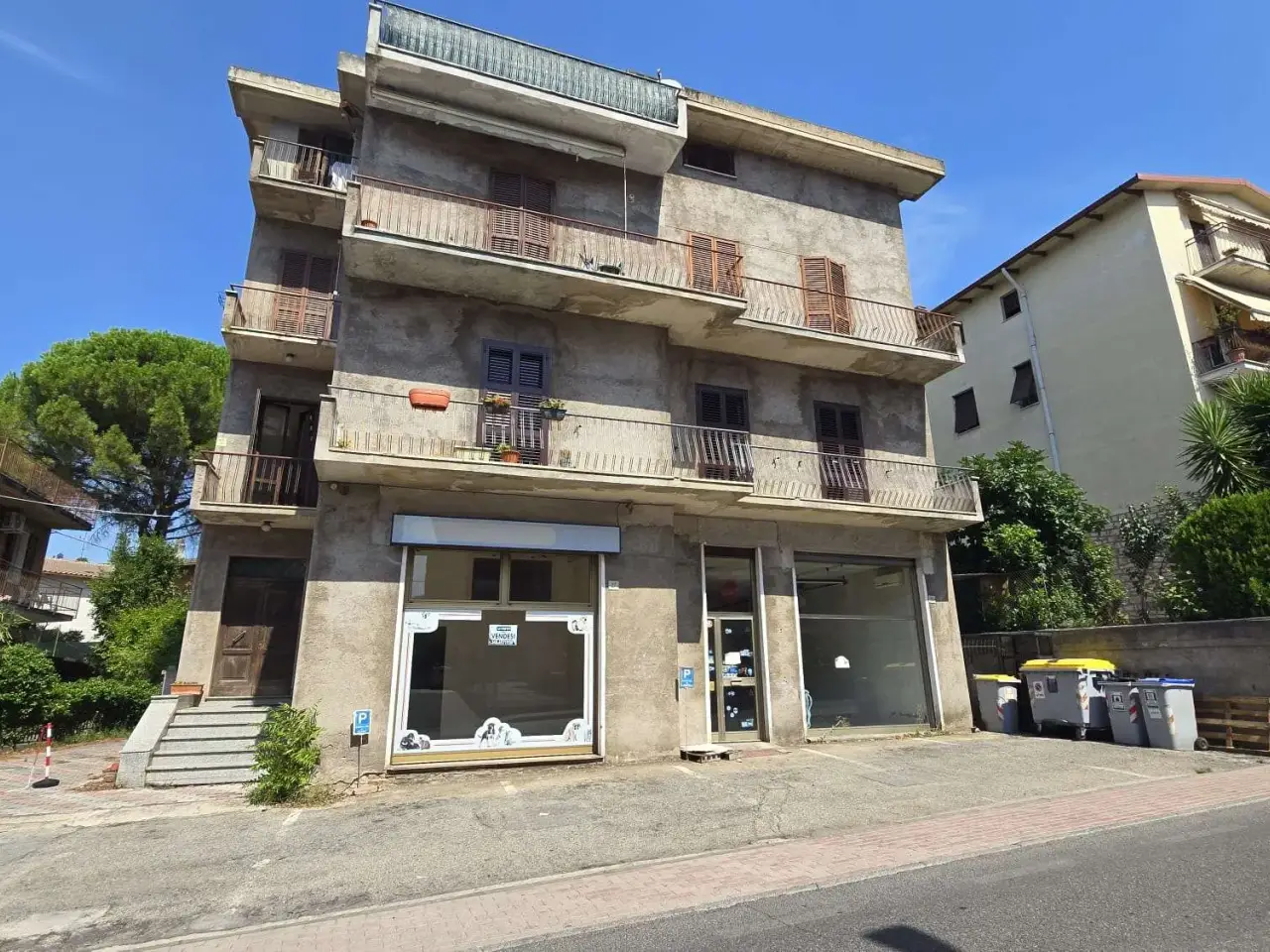 Negozio in Viale San Sisto 25, Perugia, {3} - Foto 1