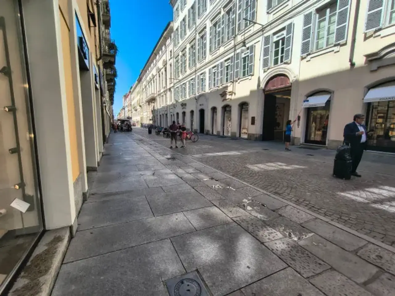 Negozio in Via Luigi Lagrange 1, Torino, {3} - Foto 1