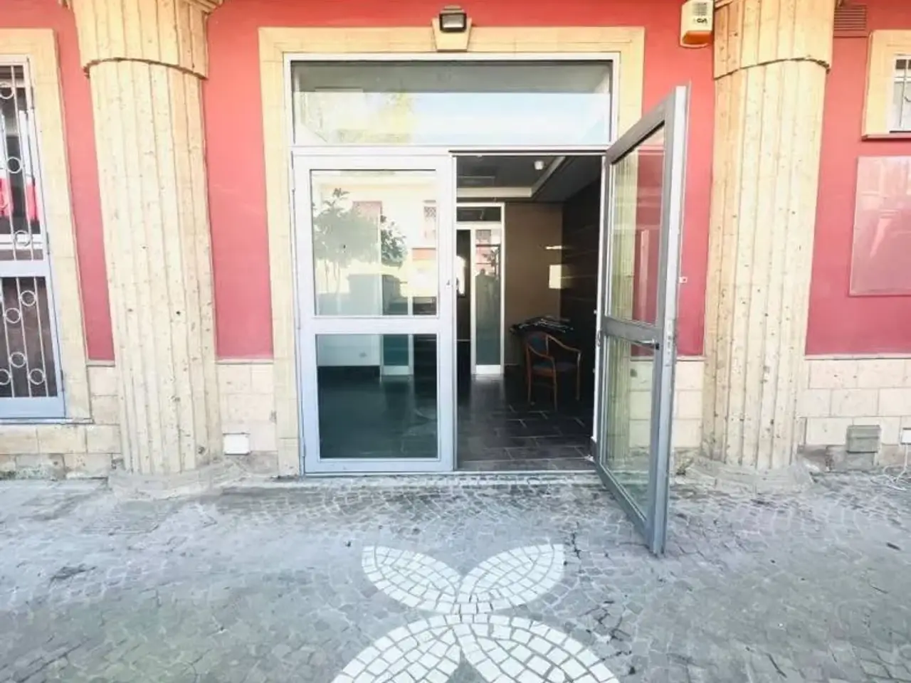 Locale commerciale in Via Masullo, Quarto, {3} - Foto 1