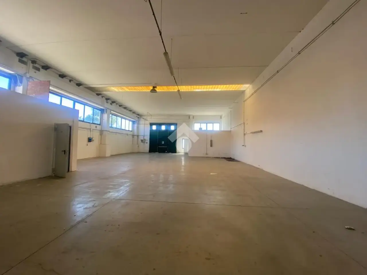 Capannone in Via Zuccardi 22, Campagnola Emilia, {3} - Foto 1