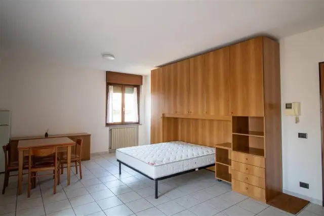 One-room flat in Via San Pietro 16, Novara - Photo 1