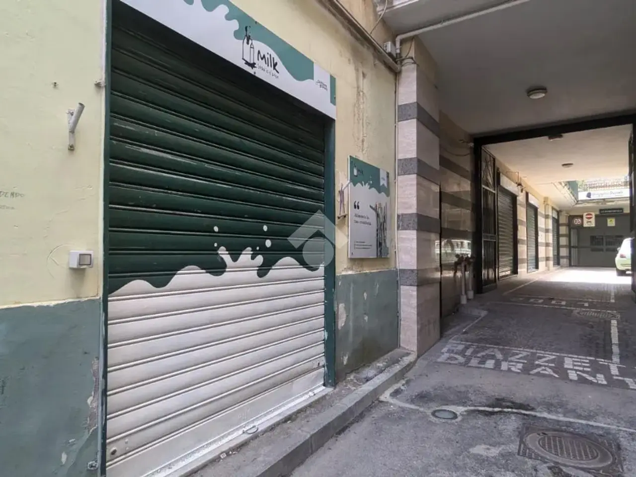 Negozio in Corso Durante 191, Frattamaggiore, {3} - Foto 1