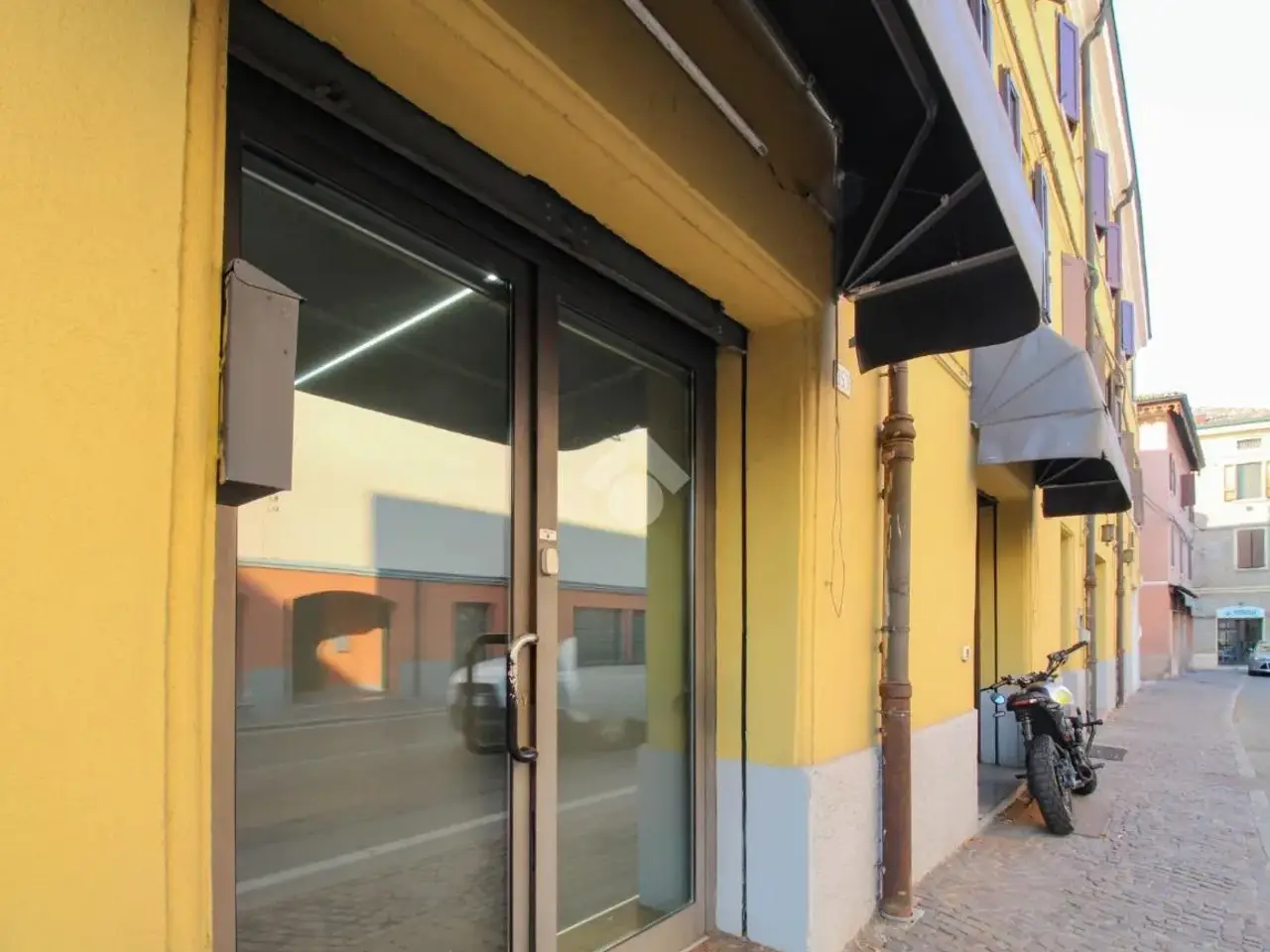 Ufficio in Via Pietro Giardini Nord 353, Formigine, {3} - Foto 1