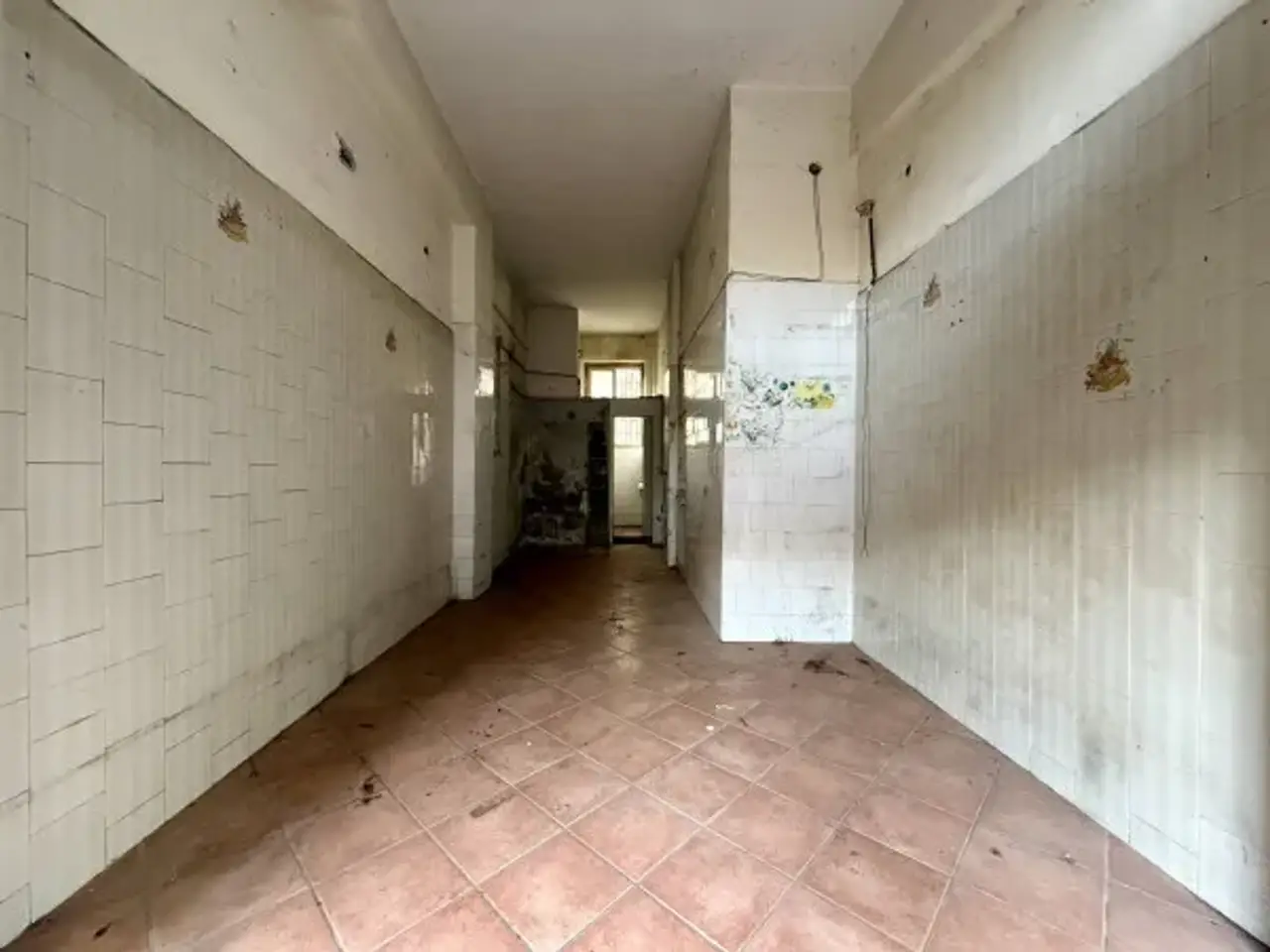 Negozio in Via Michele Kerbaker 87c, Napoli, {3} - Foto 2