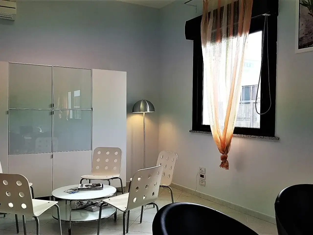 Ufficio in , Quartucciu, {3} - Foto 1