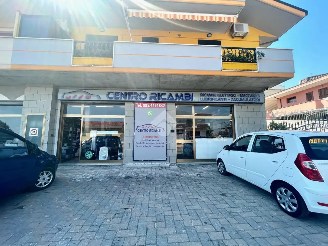 Negozio in V. Giosuè Carducci 99, Cappelle Sul Tavo, {3} - Foto 2