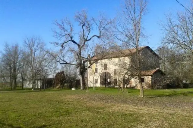 Country house or cottage, Carpi - Photo 1