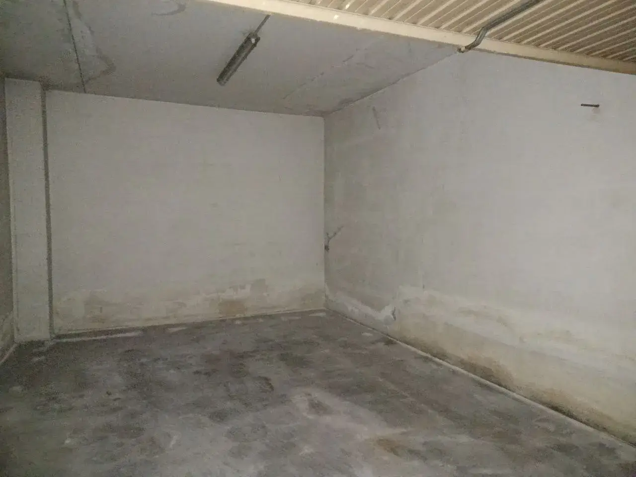Parcheggio chiuso in , Trento, {3} - Foto 2