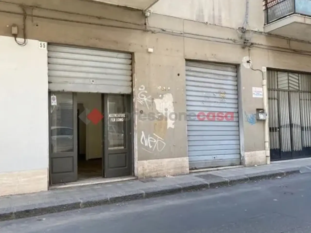 Negozio in Via San Nicolò al Borgo 55, Catania, {3} - Foto 1