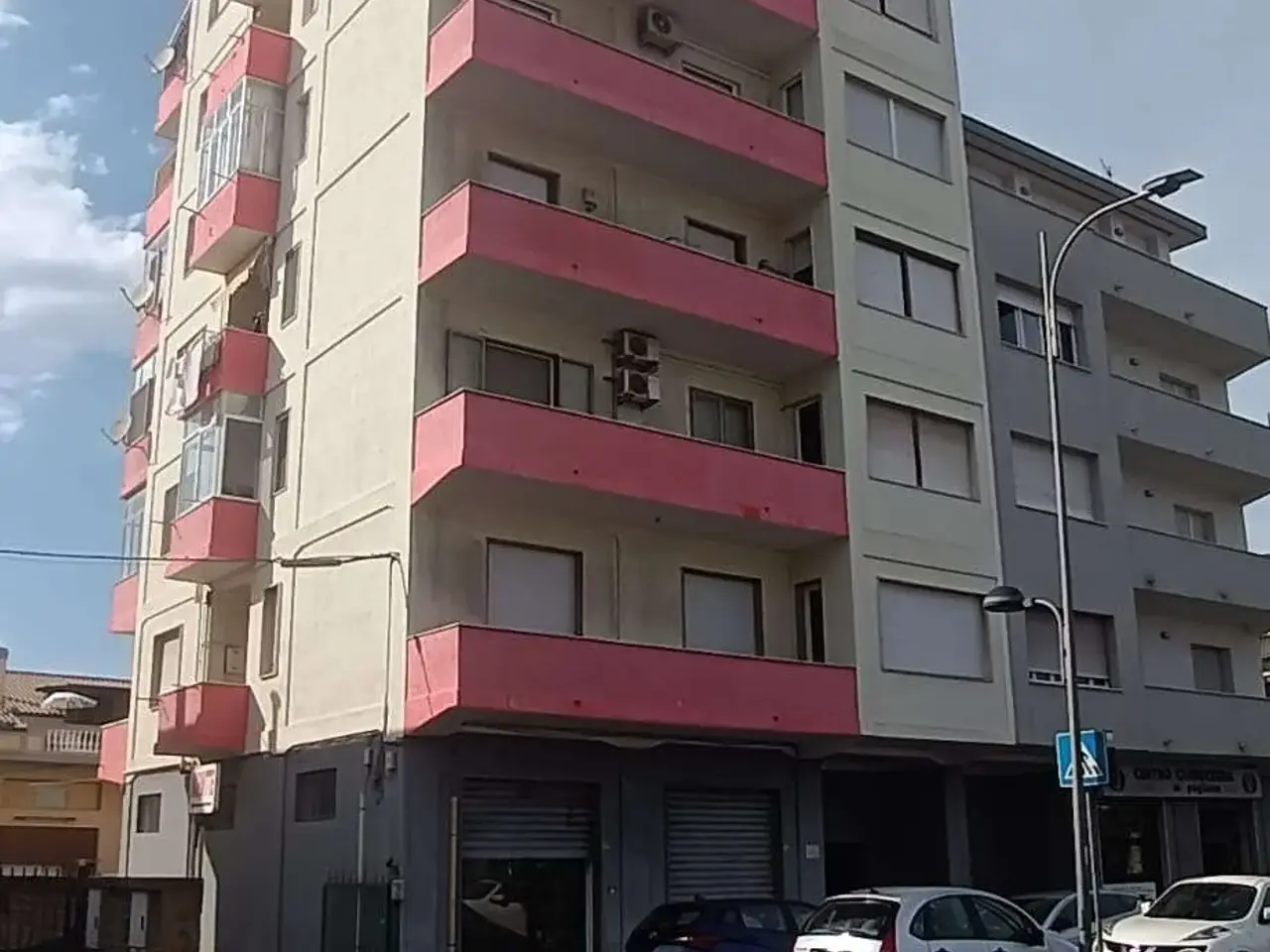 Negozio in Via Tiburtina 170, Pescara, {3} - Foto 1