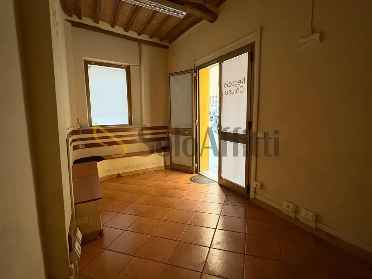 Negozio in Via San Vigilio, Siena, {3} - Foto 1