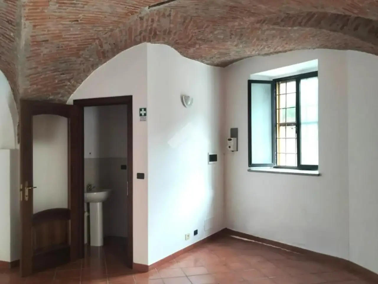 Ufficio in Via Olmetto 25, Borgofranco D'Ivrea, {3} - Foto 1