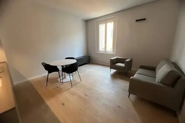 2-room flat in {3}, Viale Martiri della Libertà 32 - Photo 1