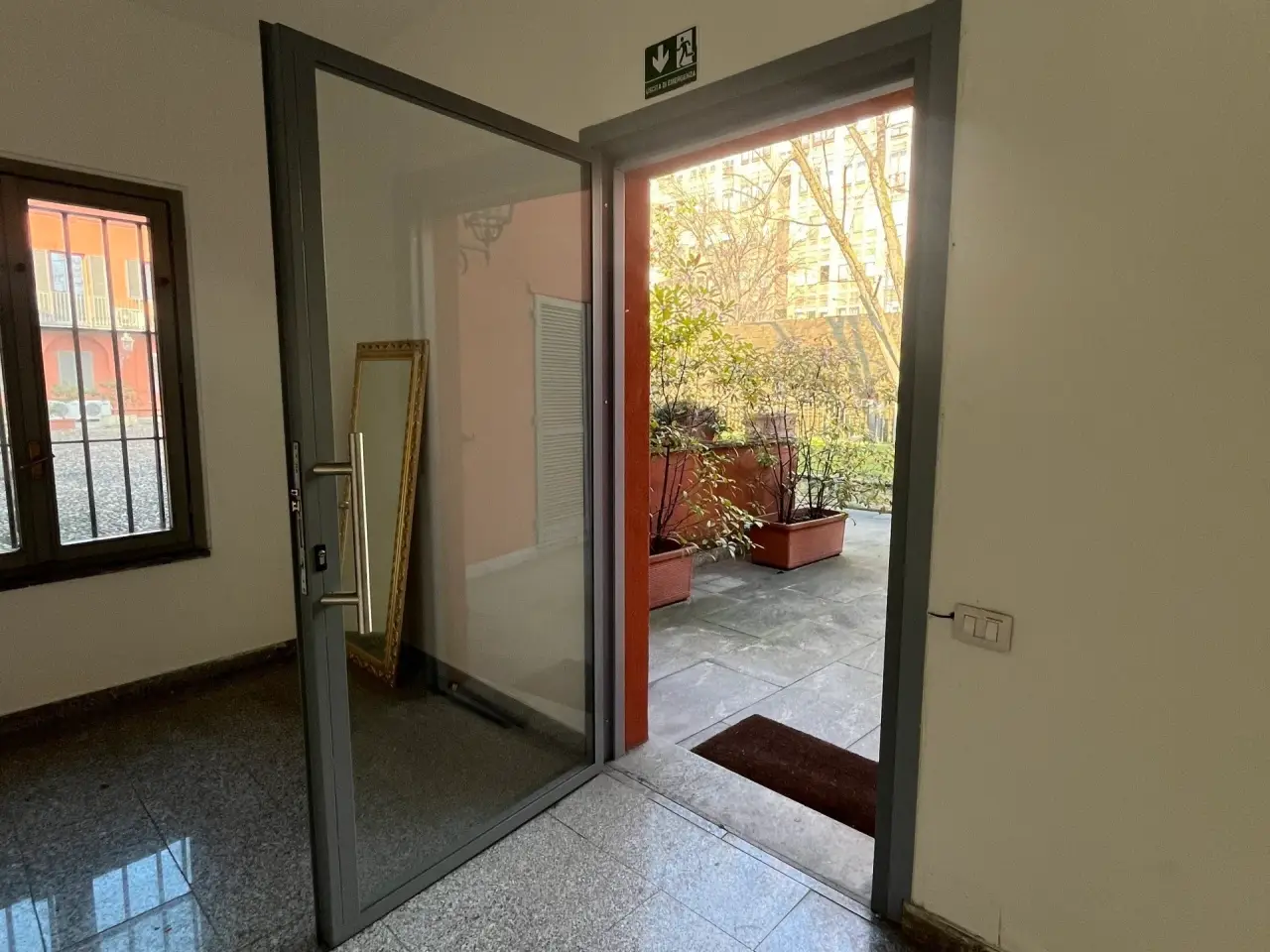 Ufficio in , Milano, {3} - Foto 1