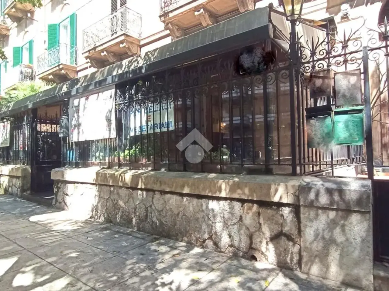 Negozio in Piazza Leoni 3, Palermo, {3} - Foto 1