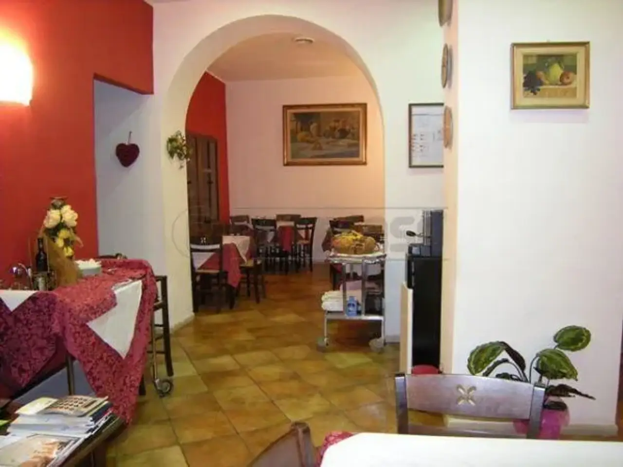 Palazzina commerciale in Via Scovazzo 19, Caltanissetta, {3} - Foto 2