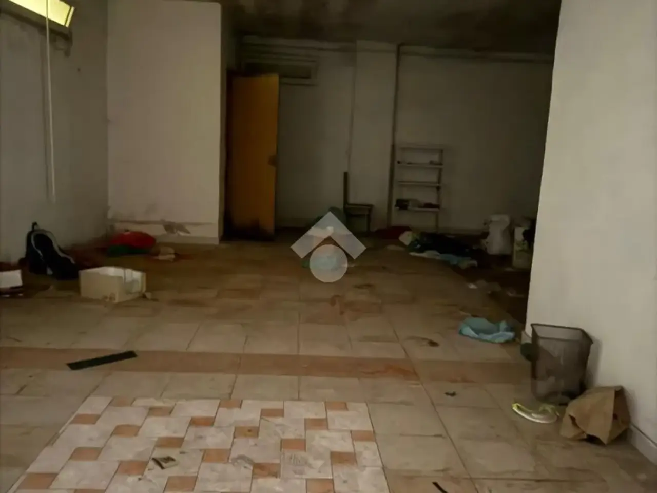 Magazzino in Via XXV Aprile 4, Melito Di Napoli, {3} - Foto 2