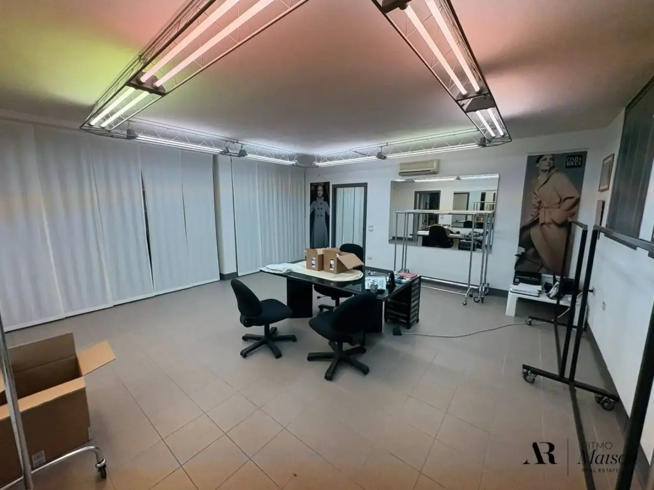 Magazzino in Via Simone Martini 88, Firenze, {3} - Foto 1