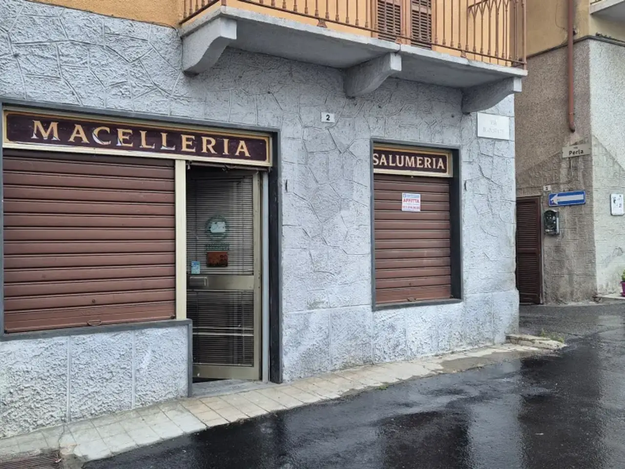 Palazzina commerciale in Via Biandrate 2, Foglizzo, {3} - Foto 1