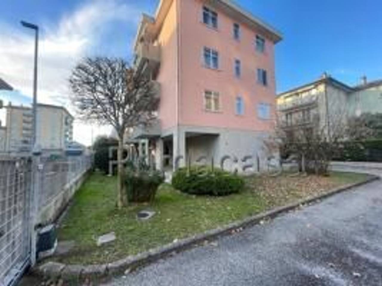 immagine annuncio 1 di 14