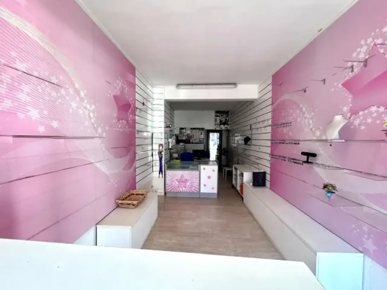 Negozio in Via delle Azzorre 360, Roma, {3} - Foto 1
