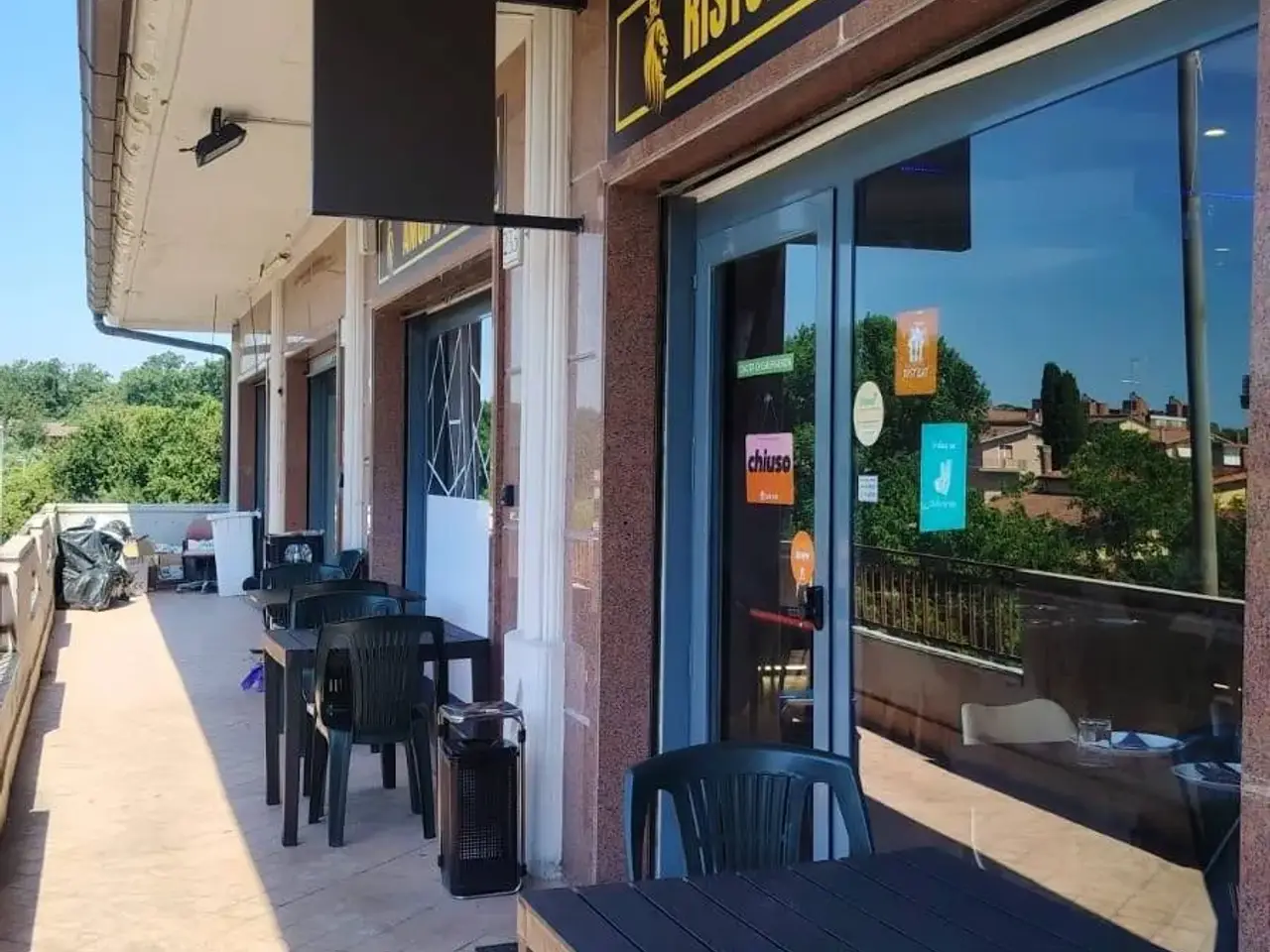 Esercizio commerciale in Via Vincenzo Tieri 235, Roma, {3} - Foto 1