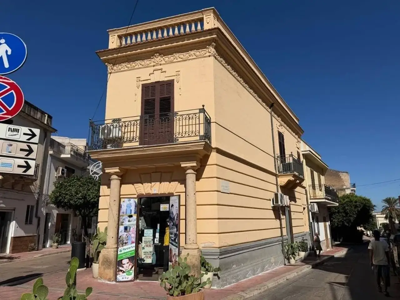 Ufficio in Via Benedetto Saputo 140, Terrasini, {3} - Foto 2