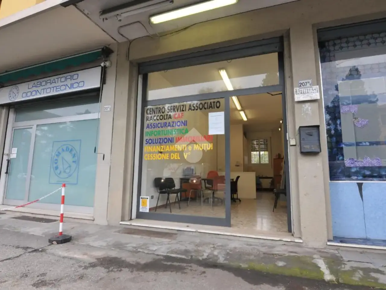 Negozio in Via di Corticella 207, Bologna, {3} - Foto 1
