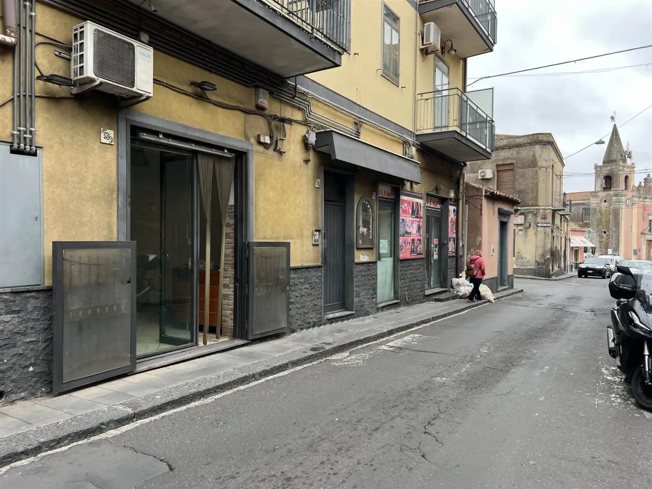 Negozio in Via Etnea, Gravina Di Catania, {3} - Foto 2