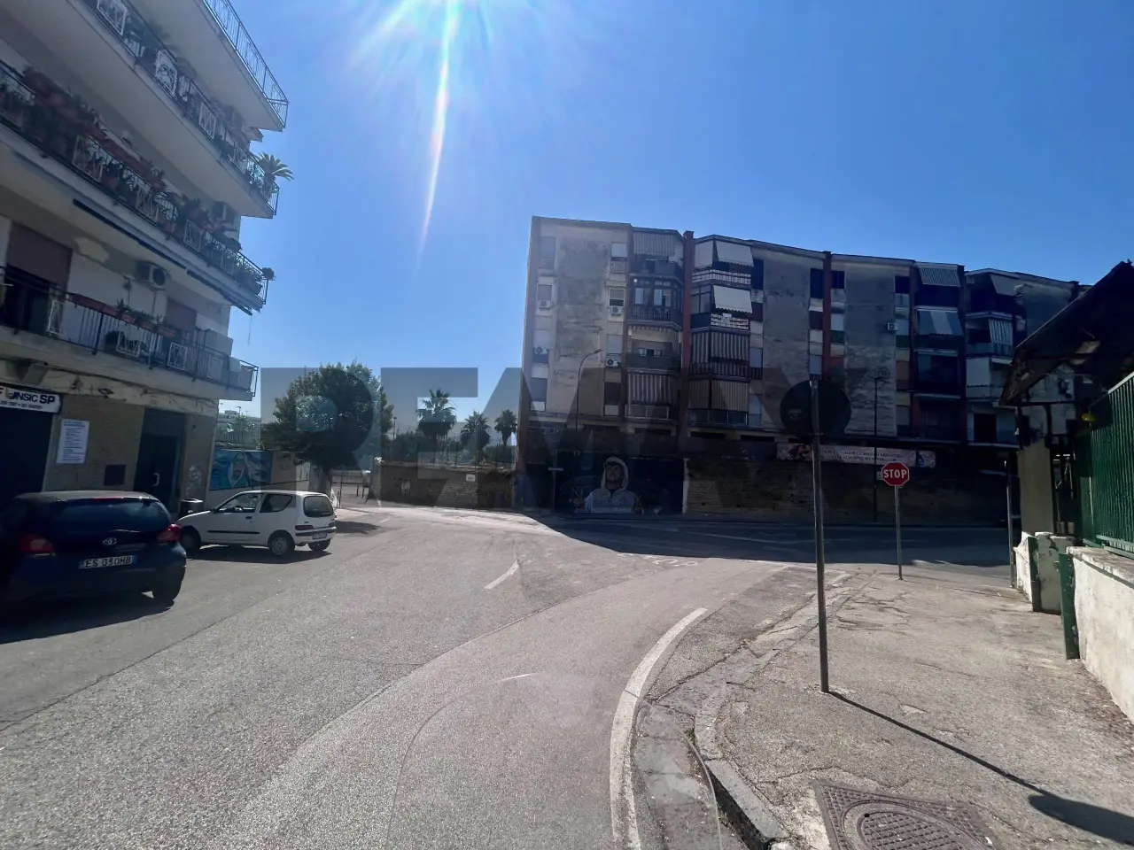 Negozio in Traversa IV Cupa Capodichino 58, Napoli, {3} - Foto 1